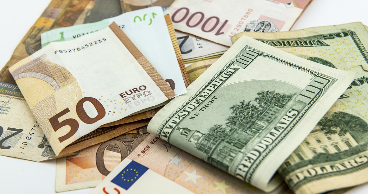El euro se consolida como la segunda moneda más importante del mundo y el yuan busca disputar puesto