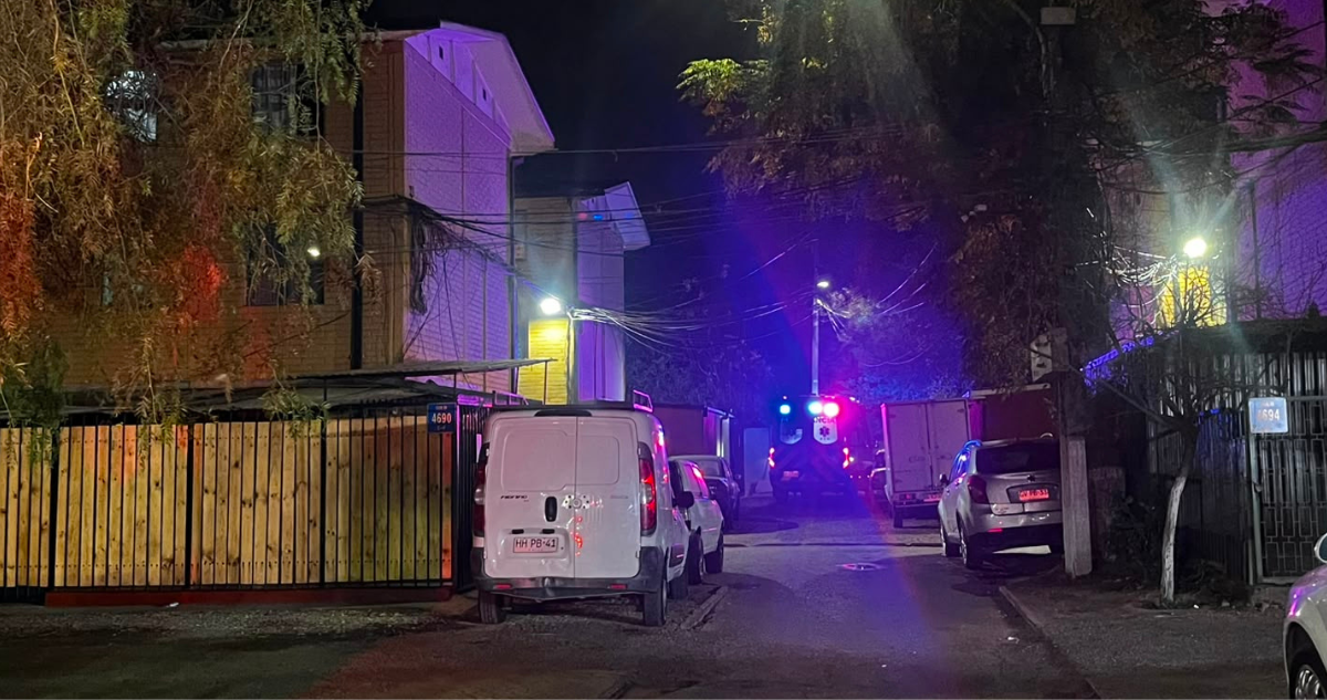 Evacúan edificio en Ñuñoa tras emergencia por monóxido de carbono que dejó 4 intoxicados