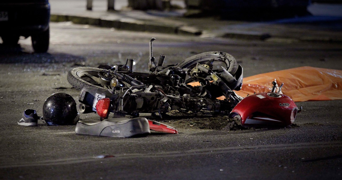 Fatal accidente en Quillota: motociclista murió tras ser eyectado en violenta colisión vehicular