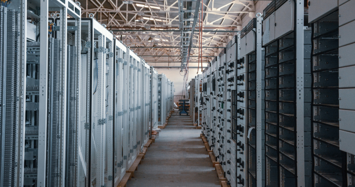 Foto de un data center para ilustrar nota sobre el costo ambiental de la IA