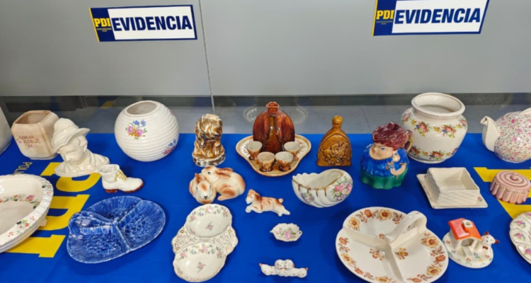 Recuperan 32 piezas de cerámica patrimonial de Lota que eran vendidas ilegalmente por internet