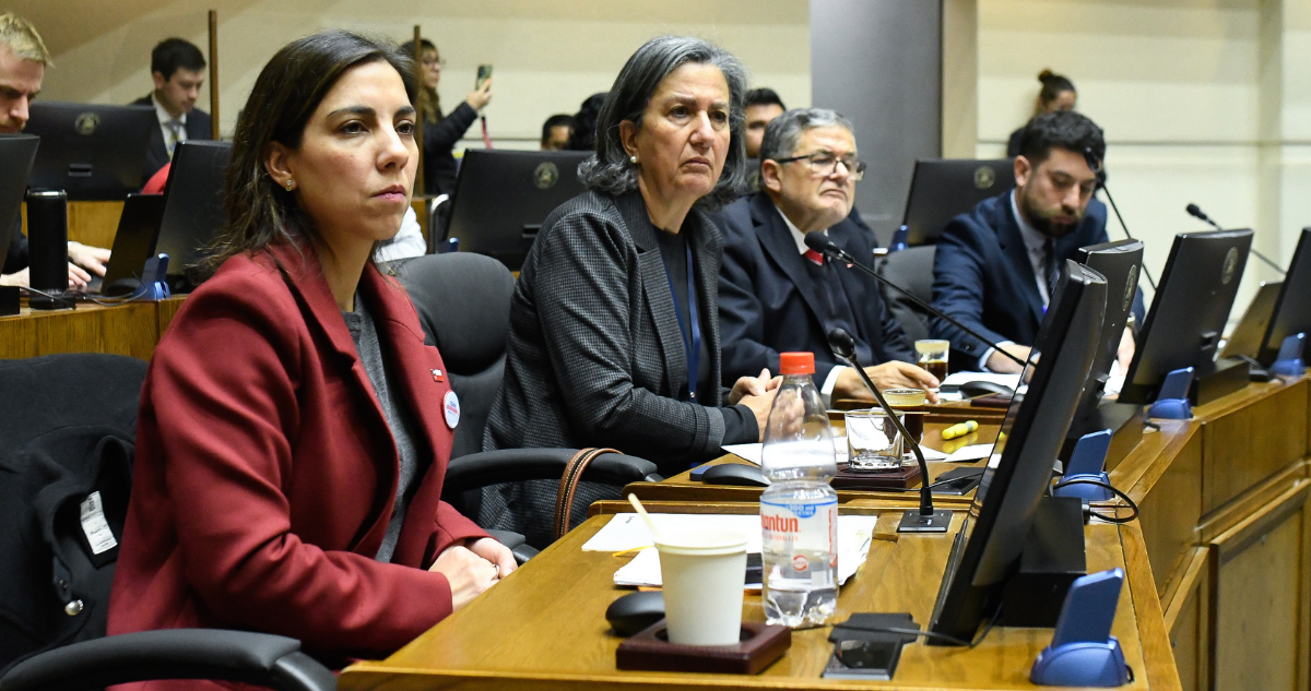 Comisión de Salud se reúne por más de 2 horas para abordar situación financiera del Hospital Van Buren