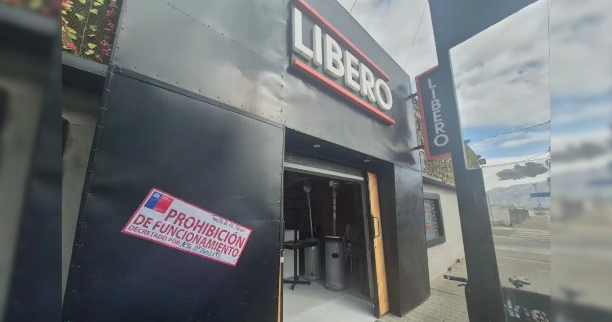Prohíben funcionamiento de restaurante en Mejillones por presencia de ratas y baratas