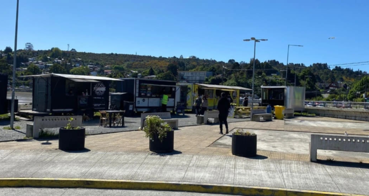 Armada asegura que no solicitó clausura de foodtrucks en Pelluco y contradice versión municipal