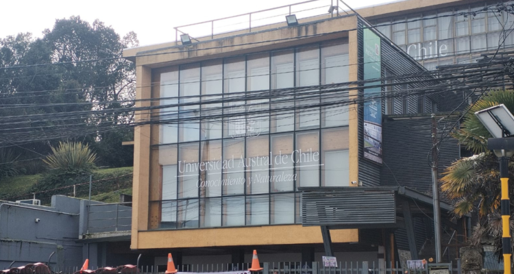 Alumnos pondrían fin a la toma de la UACh Puerto Montt si investigan a docentes por presuntas amenazas