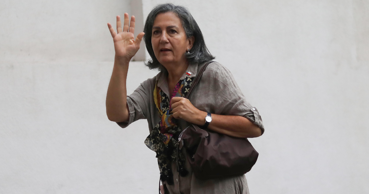 Comisión de Salud suspende sesión en Hospital Van Buren por ausencia de Chomalí y otras autoridades