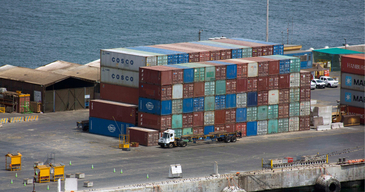 Fuerte congestión en Puerto de Arica: alcanza el 120% de ocupación a raíz de bloqueos en Bolivia
