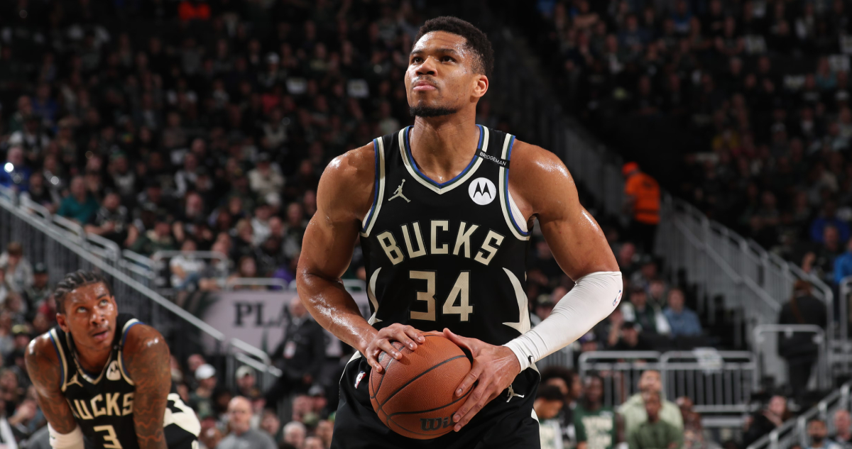Giannis Antetokounmpo en los Bucks
