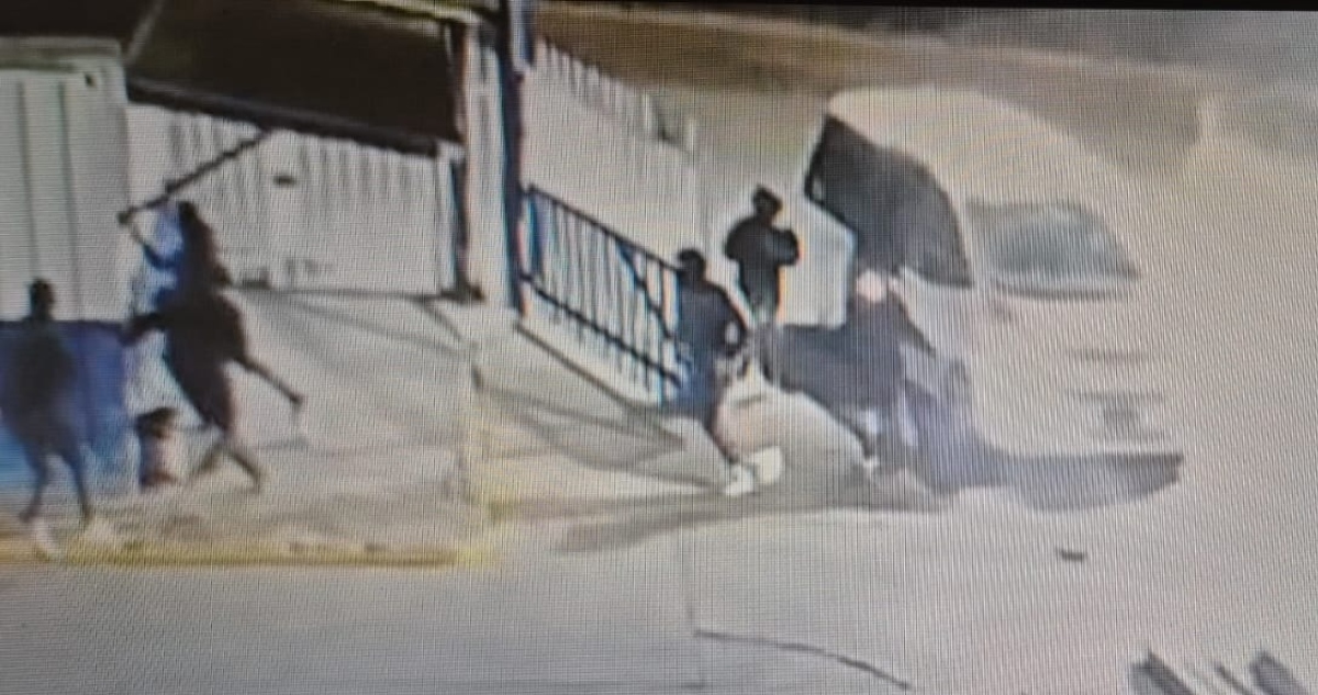 Guardia golpeado por delincuentes en robo a bodega en Placilla