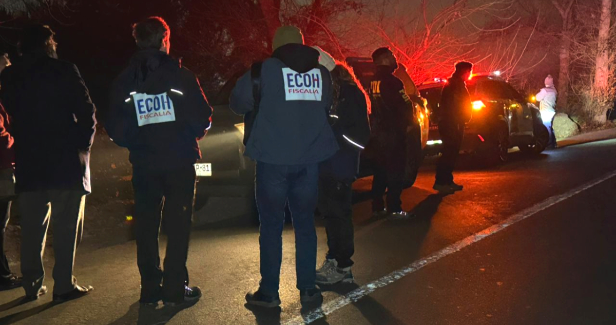 Hallan cadáver con impacto balístico en caletera de la Ruta 78 en Talagante