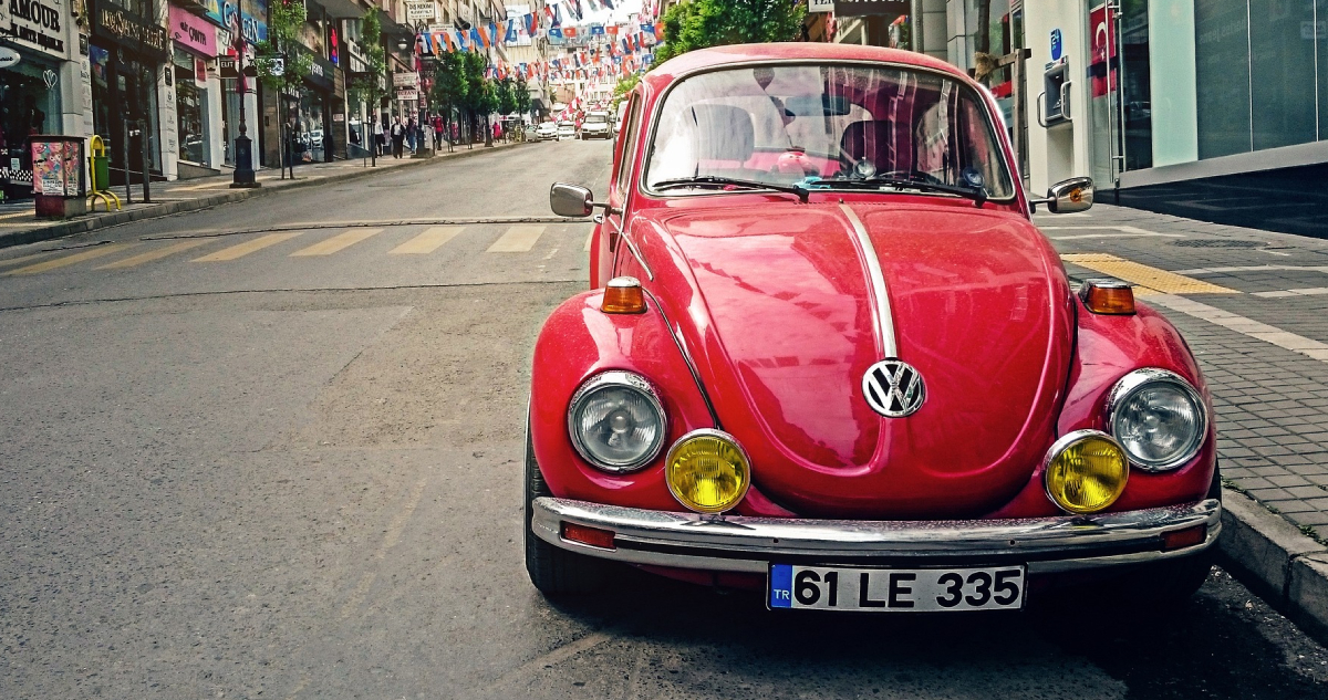 Hasta 100 mil empleos globales y cuatro fábricas: los nuevos recortes que estaría sopesando Volkswagen
