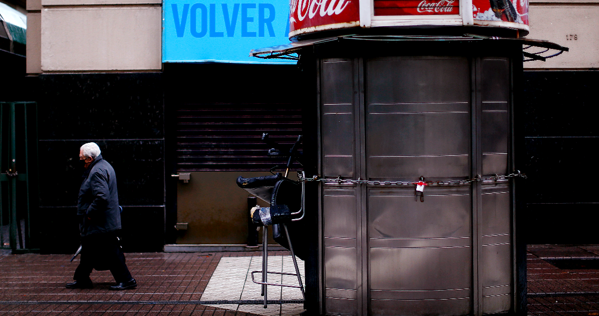 Fuerte golpe para economía chilena: Imacec cae por cuarto mes seguido en abril con contracción de 1,2%