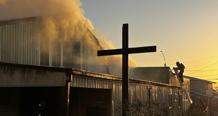 Incendio en parroquia de Valdivia
