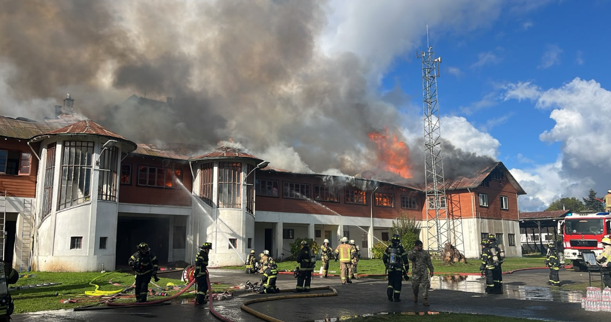 Incendio afecta a dependencias del regimiento Arauco en Osorno