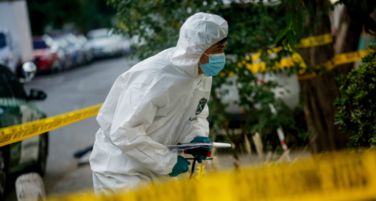 Investigan presunto homicidio en Iquique: una persona murió y otra fue baleada