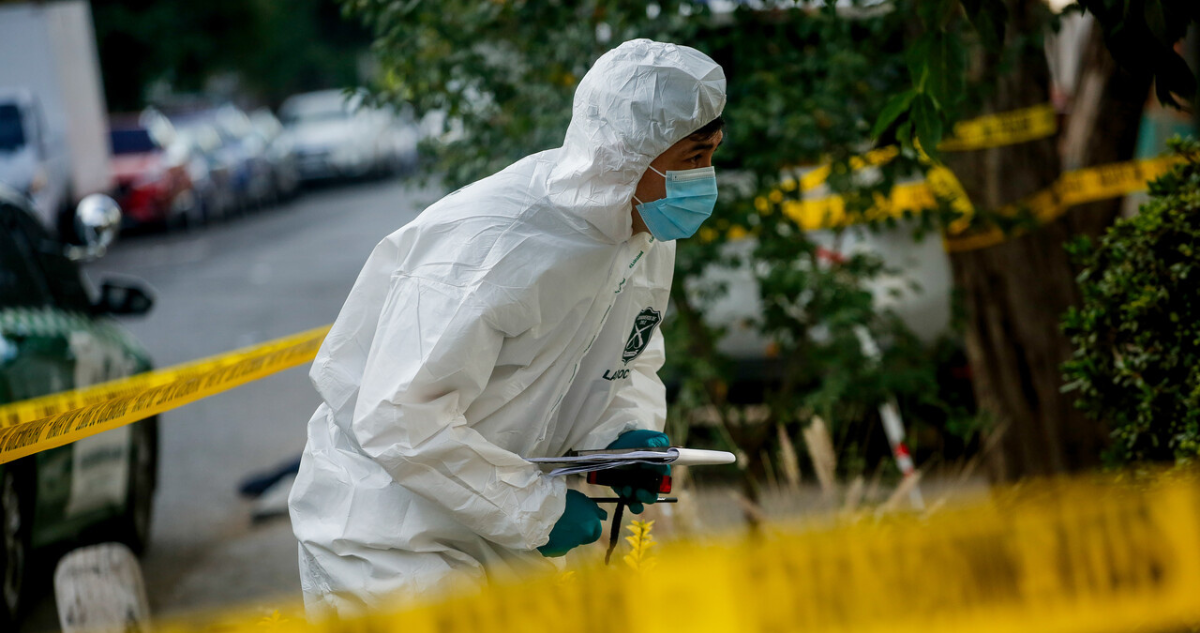 Investigan presunto homicidio en Iquique: una persona murió y otra fue baleada