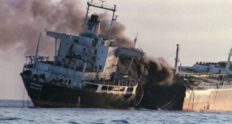 Peligra la tregua: Irán atacó con misil a petrolero de Singapur en Ormuz, según el Wall Street Journal