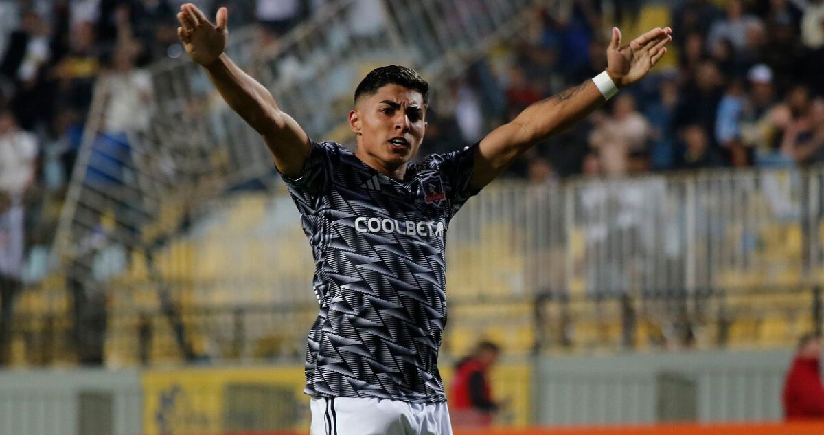 Jordhy Thompson podría regresar al fútbol chileno.