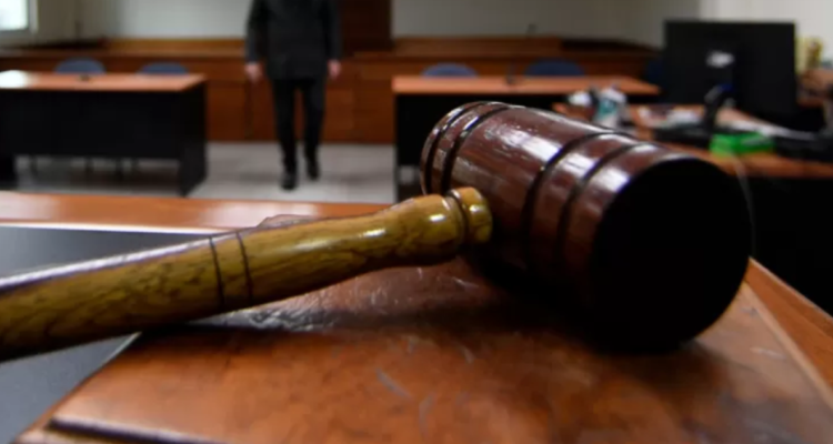 Parte juicio contra 8 integrantes de la WAM acusados por homicidio de comunero en Carahue