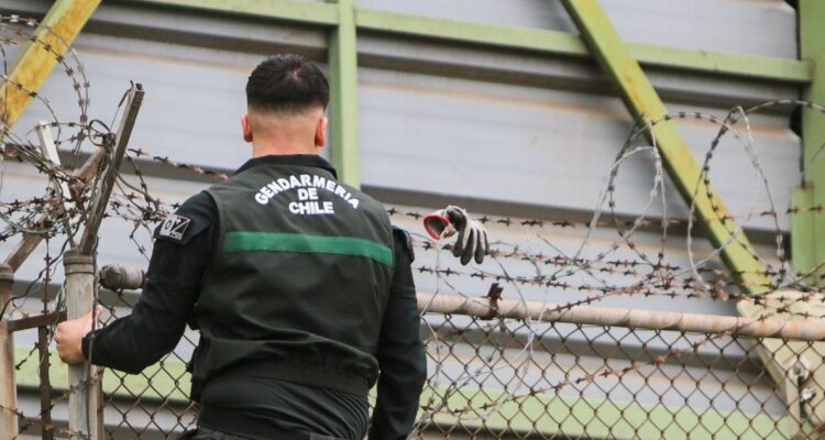 Justicia frena obras de nueva cárcel en Santiago a pedido de la Municipalidad