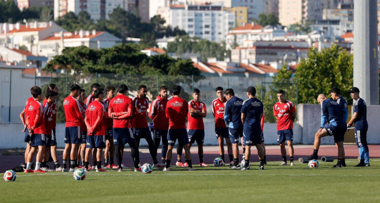 La Roja entrenando previo duelo ante Portugal