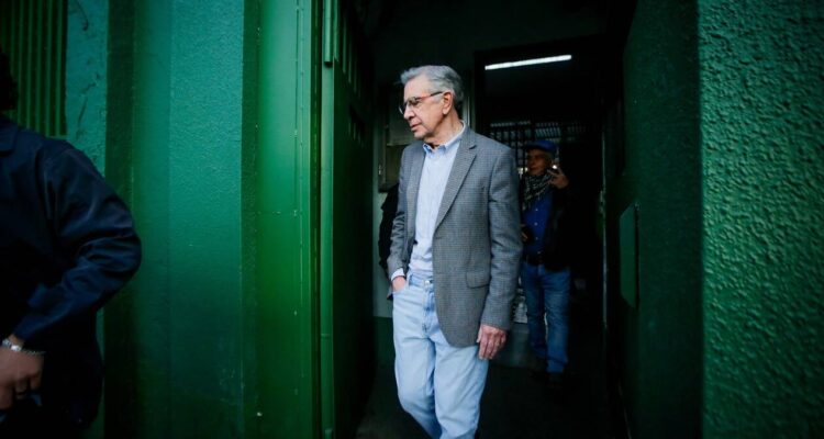 Joaquín Lavín Infante y prisión preventiva de su hijo: "Preferiría estar yo preso en vez de él"