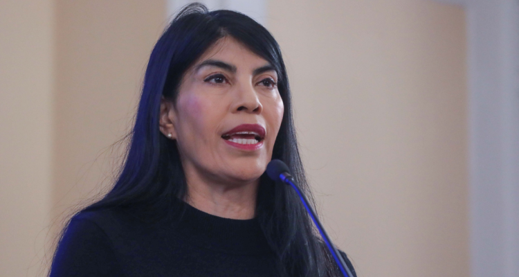 https://media.biobiochile.cl/wp-content/uploads/2026/06/lincolao-dice-que-situacion-de-deudores-de-becas-chile-no-les-compete-pero-asegura-cobro-responsable-750x400.png