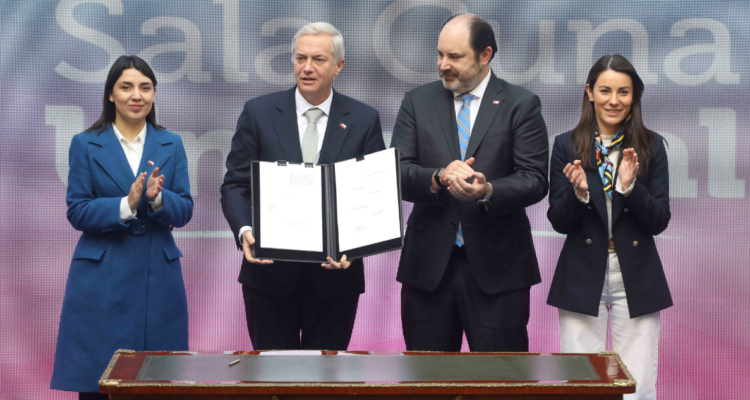 Los ajustes de Kast a Sala Cuna para lograr aprobación pero con “justo equilibrio” empleado-empleador