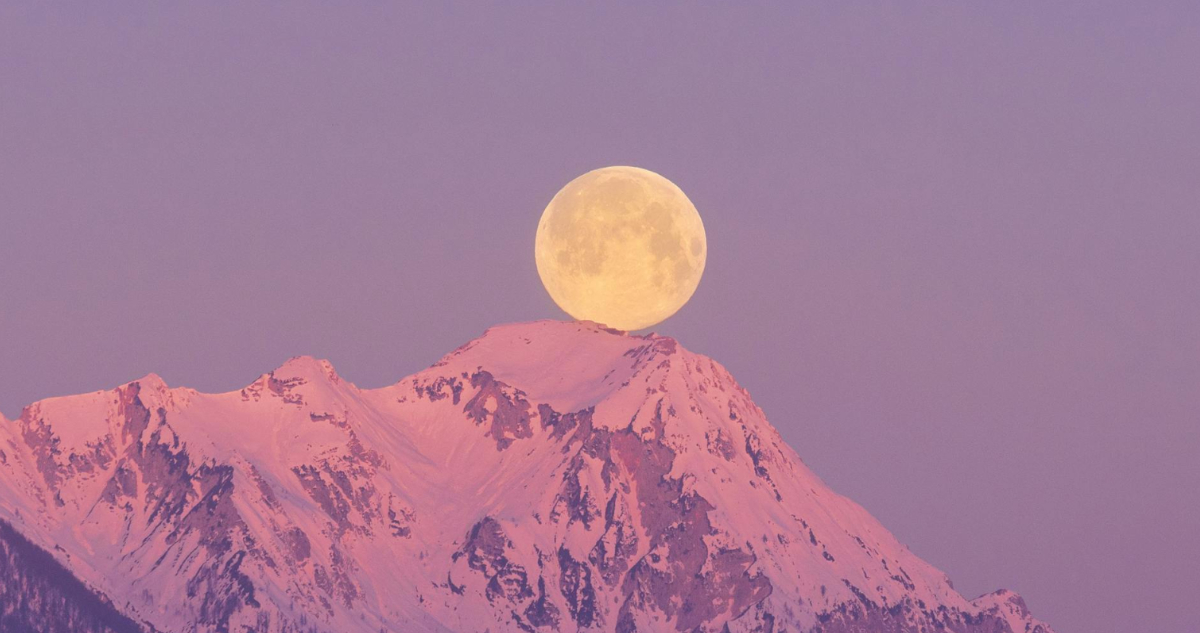 Luna llena para ilustrar nota sobre el calendario astronómico de junio