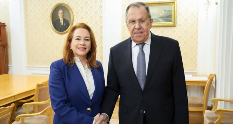 María Fernanda Espinosa y Sergei Lavrov