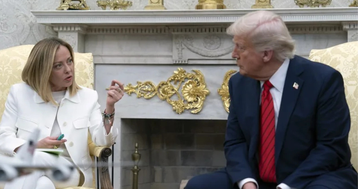 Imagen de archivo de la primera ministra italiana, Giorgia Meloni, y el presidente de EEUU, Donald Trump