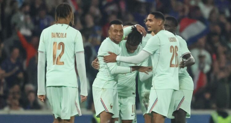 Michael Olise y un triplete para triunfo de Francia ante Irlanda del Norte