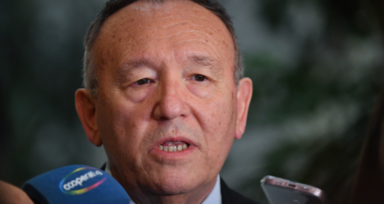 Ministro Segpres confirma que el Gobierno defenderá el proyecto “Escuelas Protegidas” en el TC