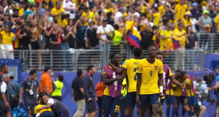 Presidente de Ecuador declaró feriado en el país tras triunfo en Mundial 2026.