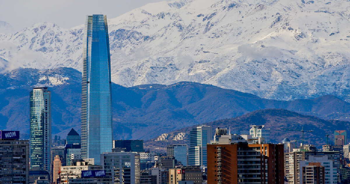 OCDE baja proyección de crecimiento para Chile al 1,7% y apunta a la política fiscal y alza de energía