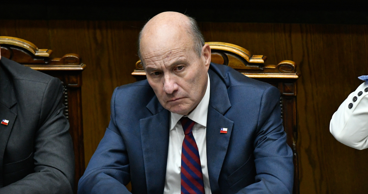 Oficialismo descarta que AC contra Quiroz sea una amenaza real y acusan “chantaje” del Frente Amplio