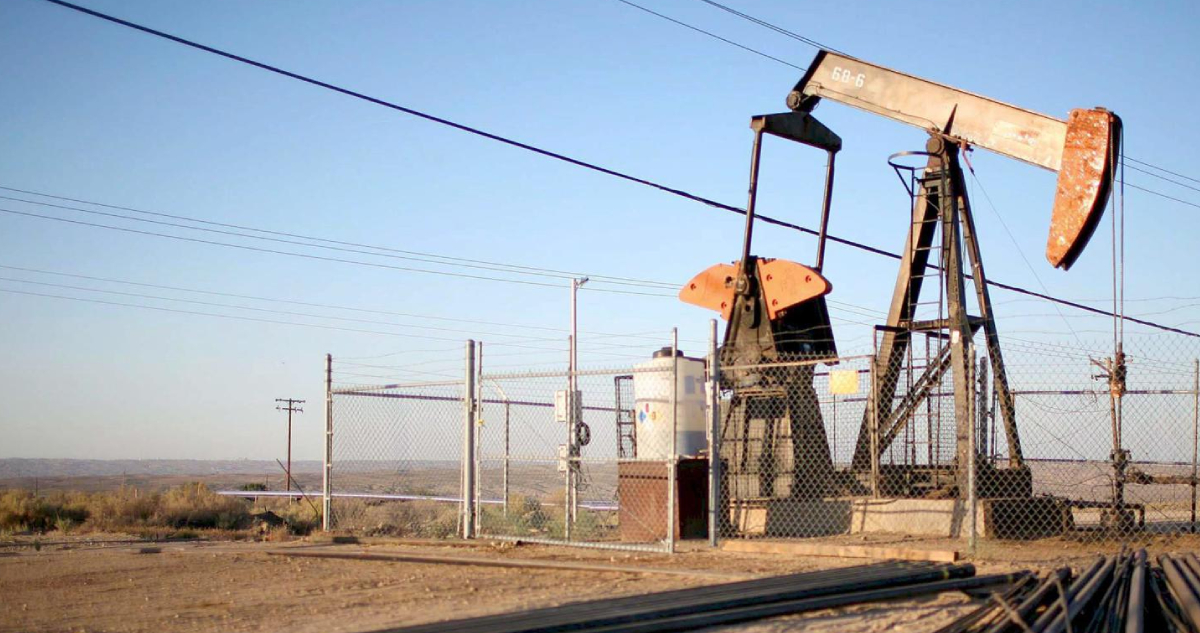 Los precios del petróleo tocan mínimos de tres meses ante inminente firma de acuerdo entre EEUU e Irán