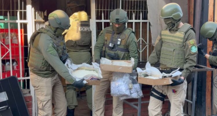 Operativo antidrogas en San Bernardo deja 13 detenidos: clan familiar operaba laboratorio clandestino
