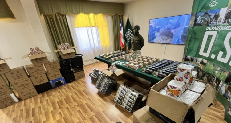 Operativo en Lonquimay deja 1.666 cajas de fuegos artificiales y 13 mil cajetillas incautadas