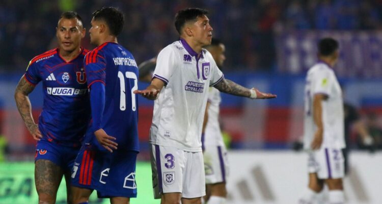 Árbitro revela en informe el insulto que recibió de parte de Diego Carrasco en La U-Concepción