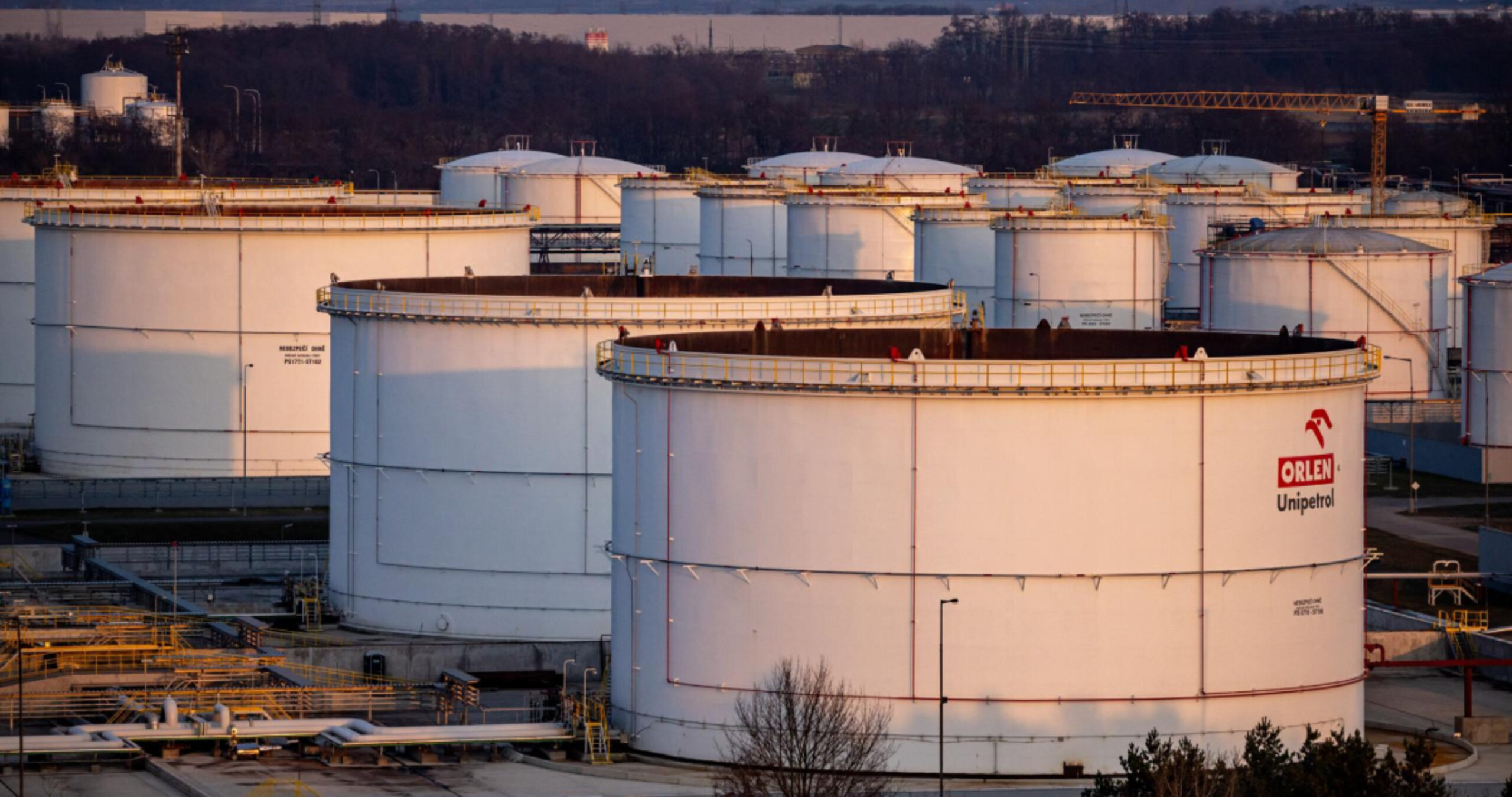 Petróleo brent europeo cae hasta bordear los US$87 mientras crece el optimismo por acuerdo EEUU-Irán