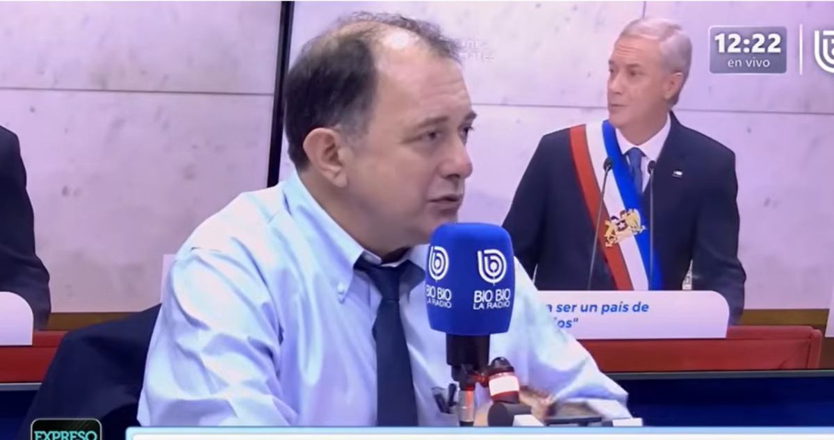 Ministro Iván Podujo en Radio Bío Bío