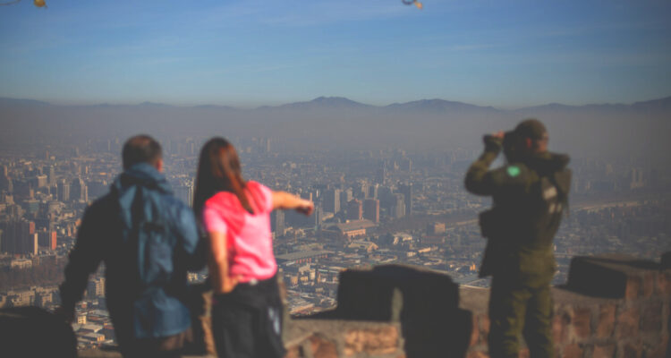 Por mala calidad del aire declaran Alerta Ambiental en RM: revisa restricciones para este martes aquí