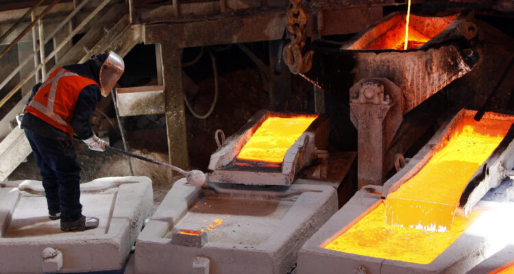 La minería de cobre continúa empujando los precios de productor que suben 2,8% en mayo según el INE