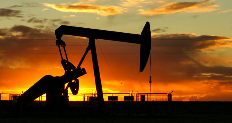 Suben los precios del petróleo antes dudas del mercado por la robustez del acuerdo entre EEUU e Irán