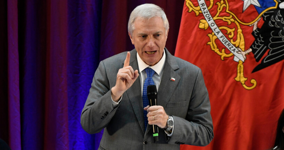 Presidente Kast remarca que “Chile no resiste tener cerca de un millón de personas desempleadas”