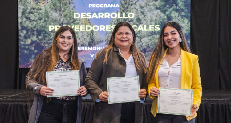 Finalizan nueva edición de programa CMPC para fortalecer a pymes del centro y sur del país