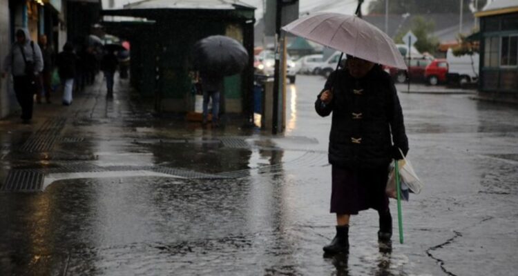 Pronostican lluvia en Santiago para el miércoles y ya advierten otro sistema frontal