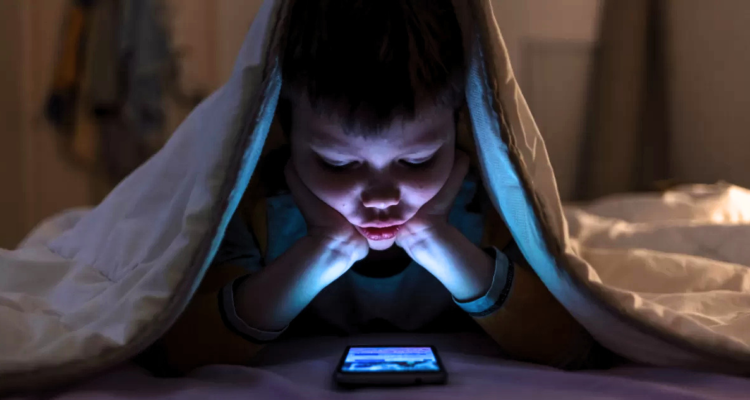 Las claves del proyecto de ley que busca restringir el uso de redes sociales hasta los 16 años