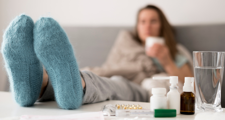 ¿Cuál es el mejor remedio para combatir los síntomas del resfrío? Esto opinan los chilenos